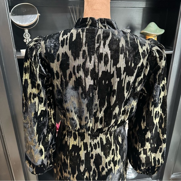 Pomander Place Gilly Dress – Size 4 – Black & Gold Metallic Velvet Burnout - Picture 7 of 12